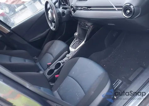 2018 Toyota Yaris Ia z USA, uszkodzony, nr VIN 3MYDLBYV5JY308794